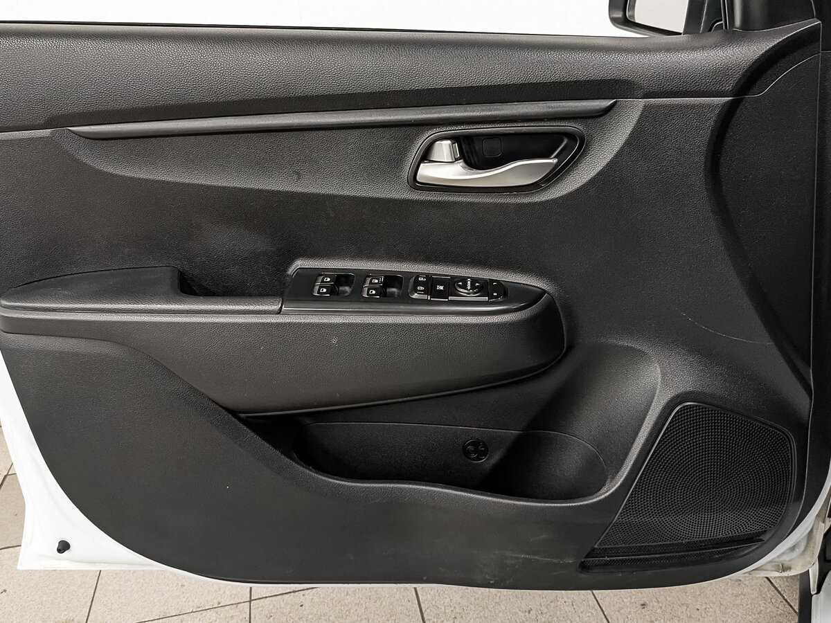 Kia Rio 2020 года с пробегом. Фото: #17