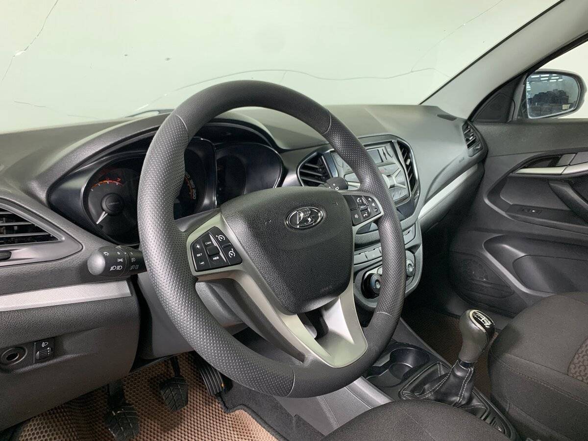 Lada (ВАЗ) Vesta 2018 года с пробегом. Фото: #10