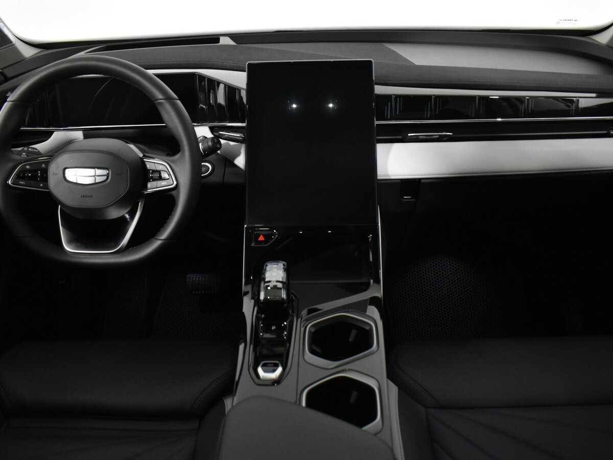 Geely Atlas 2024 года с пробегом. Фото: #10