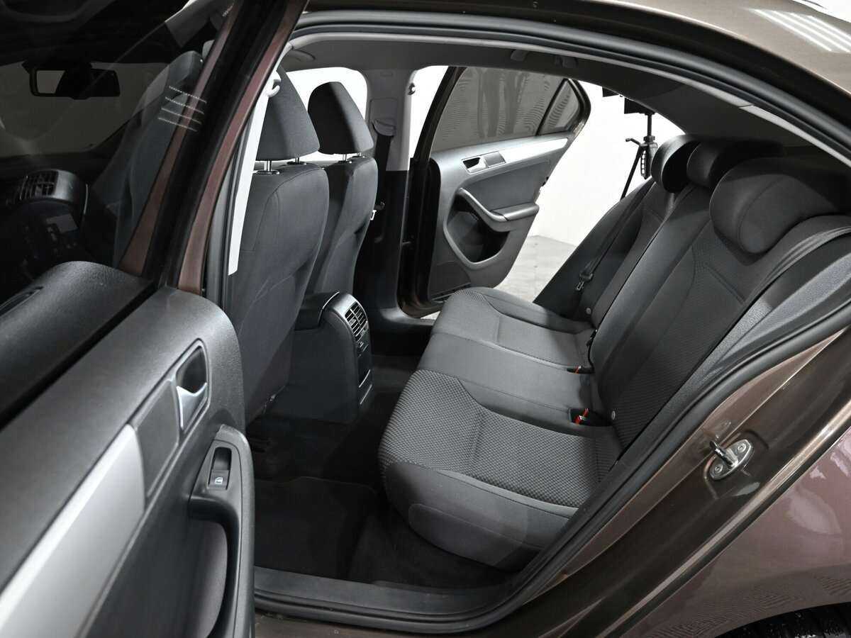 Volkswagen Jetta 2013 года с пробегом. Фото: #5