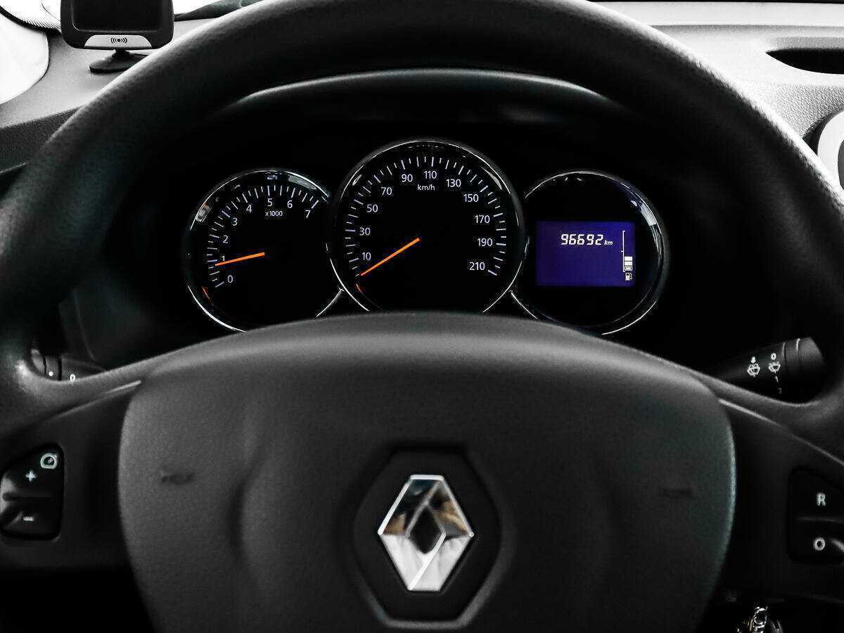 Renault Logan 2014 года с пробегом. Фото: #15