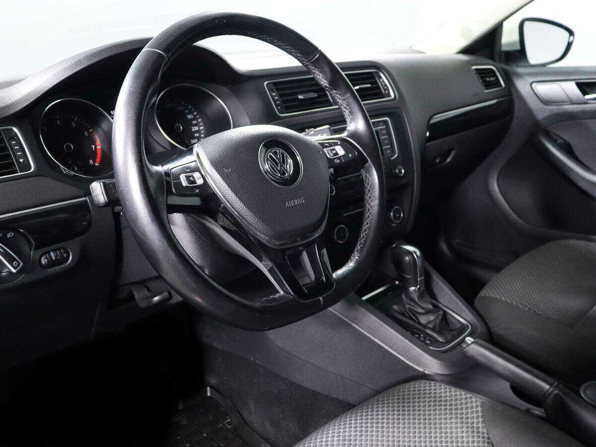 Volkswagen Jetta 2016 года с пробегом. Фото: #12