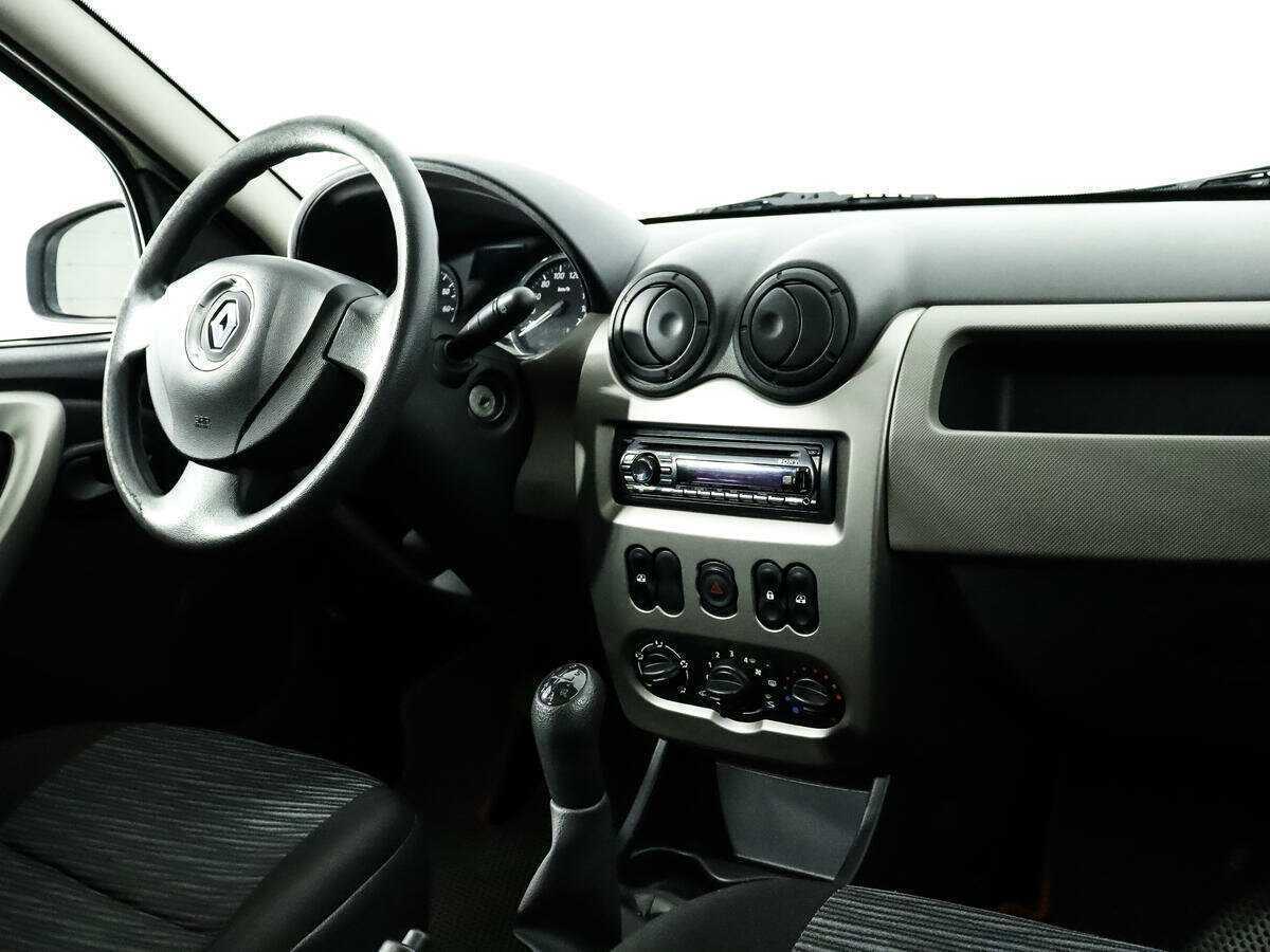 Renault Sandero 2014 года с пробегом. Фото: #12
