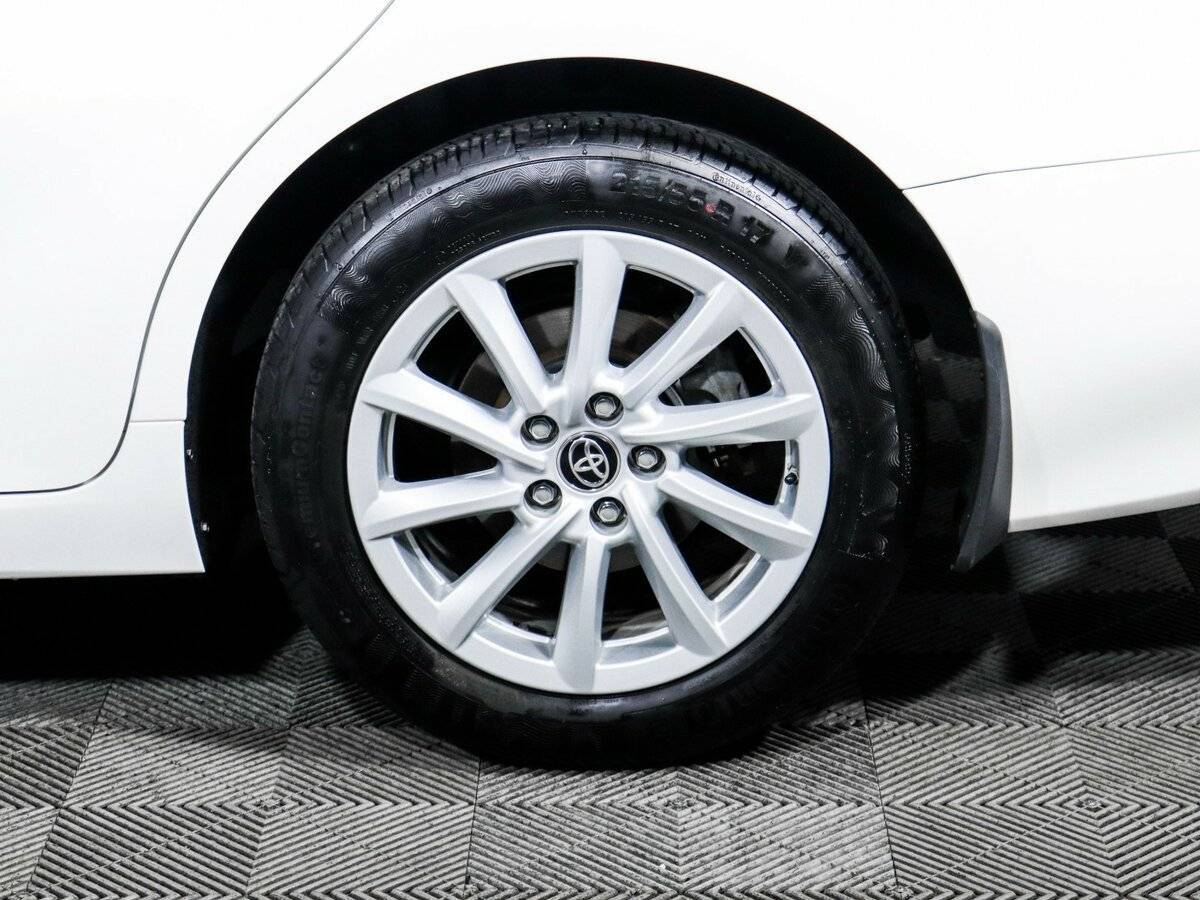 Toyota Camry 2021 года с пробегом. Фото: #14