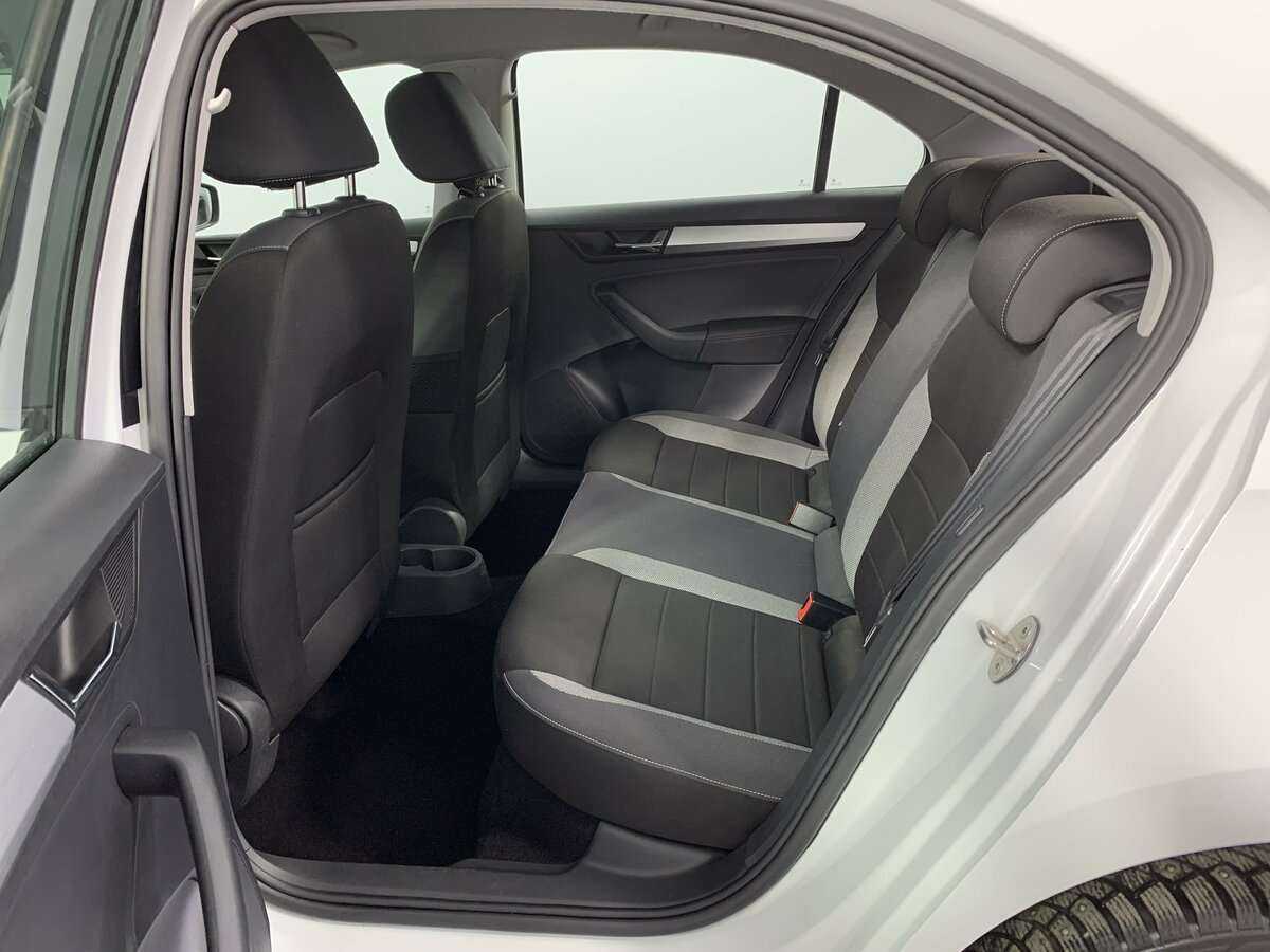 Skoda Rapid 2019 года с пробегом. Фото: #9