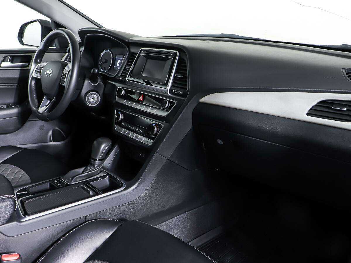 Hyundai Sonata 2018 года с пробегом. Фото: #8