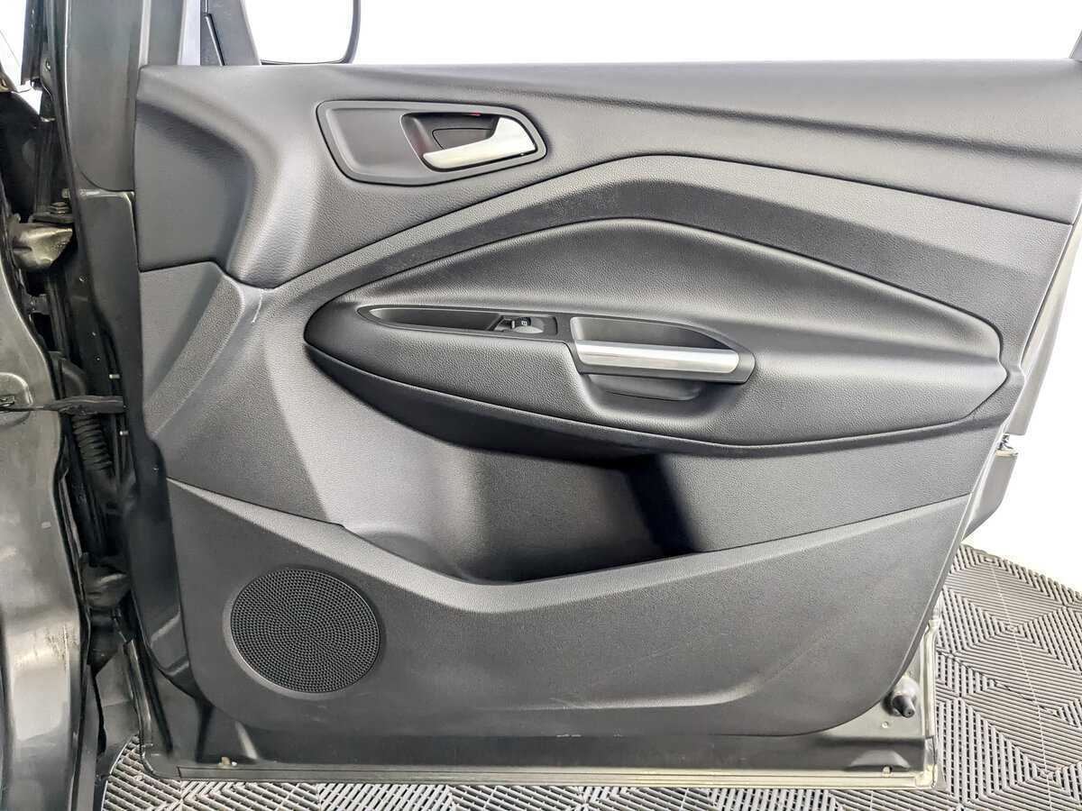 Ford Kuga 2017 года с пробегом. Фото: #20