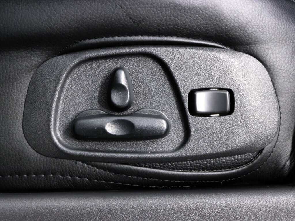 Mitsubishi Pajero 2013 года с пробегом. Фото: #20