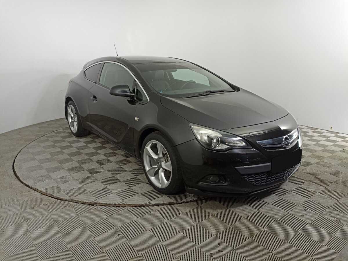 Opel Astra 2013 года с пробегом. Фото: #2