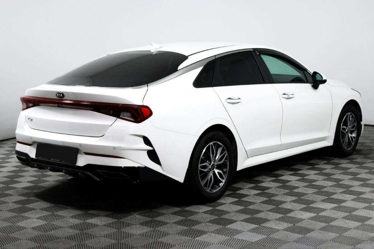 Kia K5 2021 года с пробегом. Фото: #4