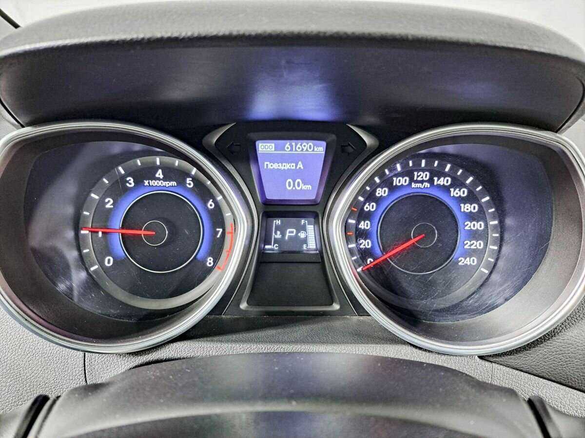 Hyundai Elantra 2013 года с пробегом. Фото: #10