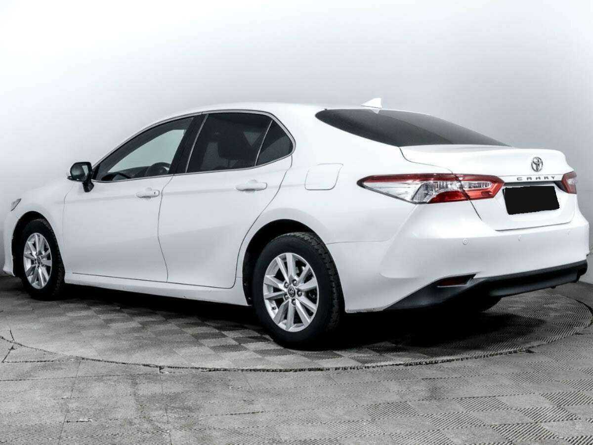 Toyota Camry 2020 года с пробегом. Фото: #5