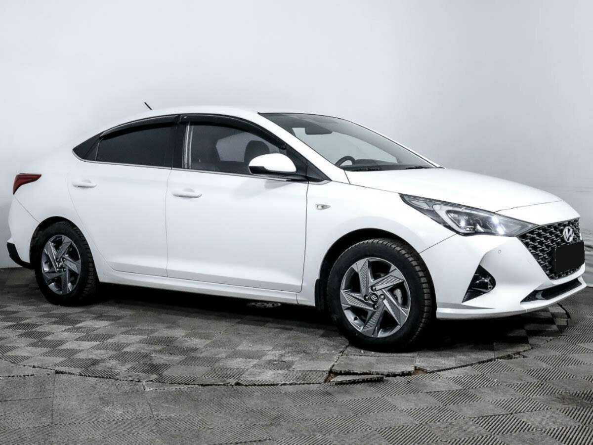 Hyundai Solaris 2021 года с пробегом. Фото: #2