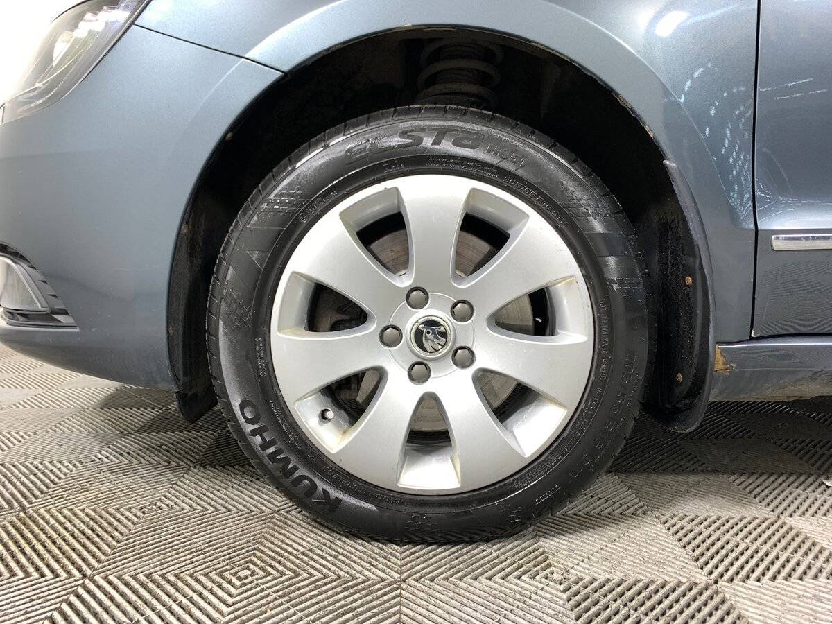 Skoda Superb 2014 года с пробегом. Фото: #8