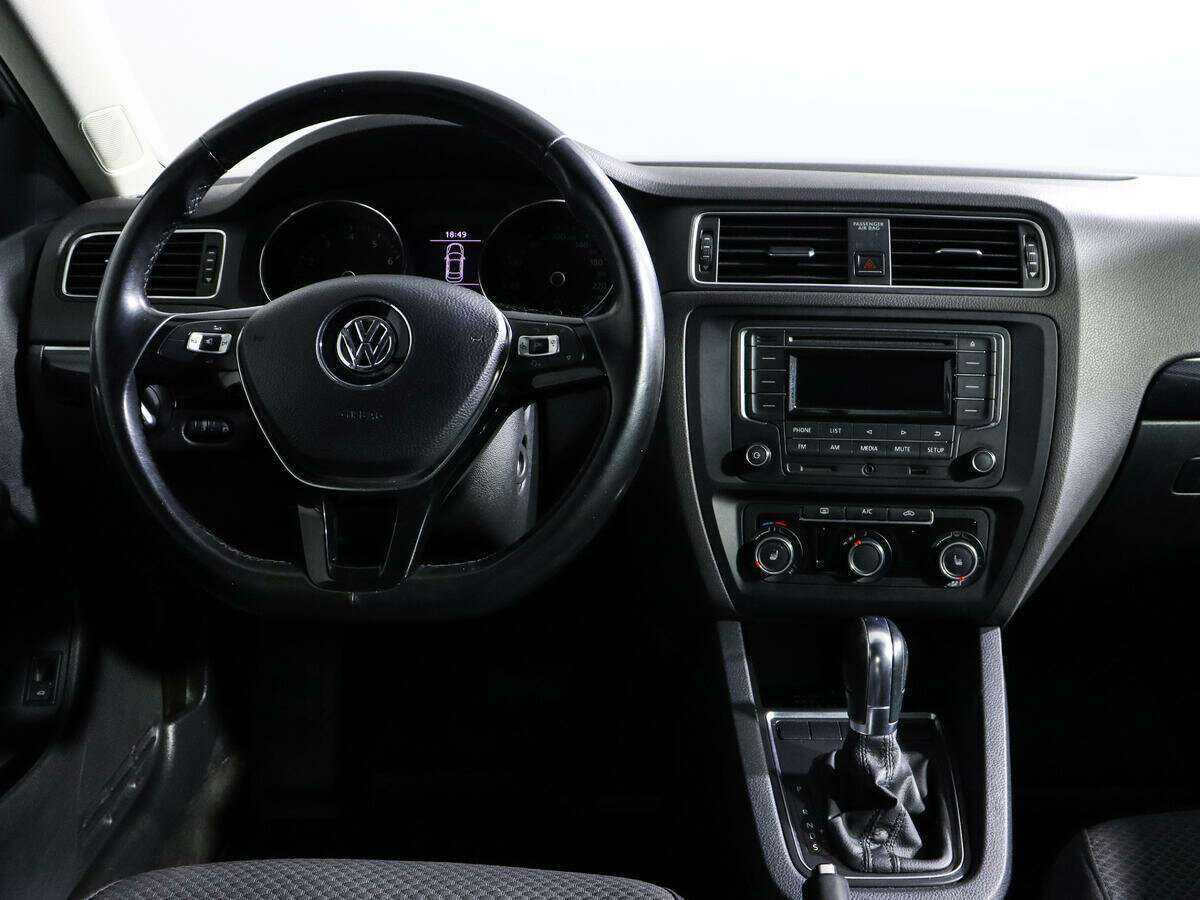 Volkswagen Jetta 2016 года с пробегом. Фото: #10