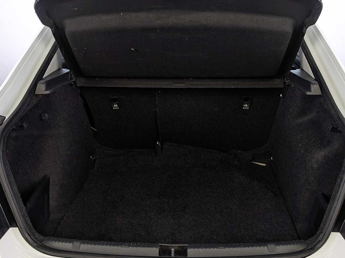 Skoda Rapid 2019 года с пробегом. Фото: #9