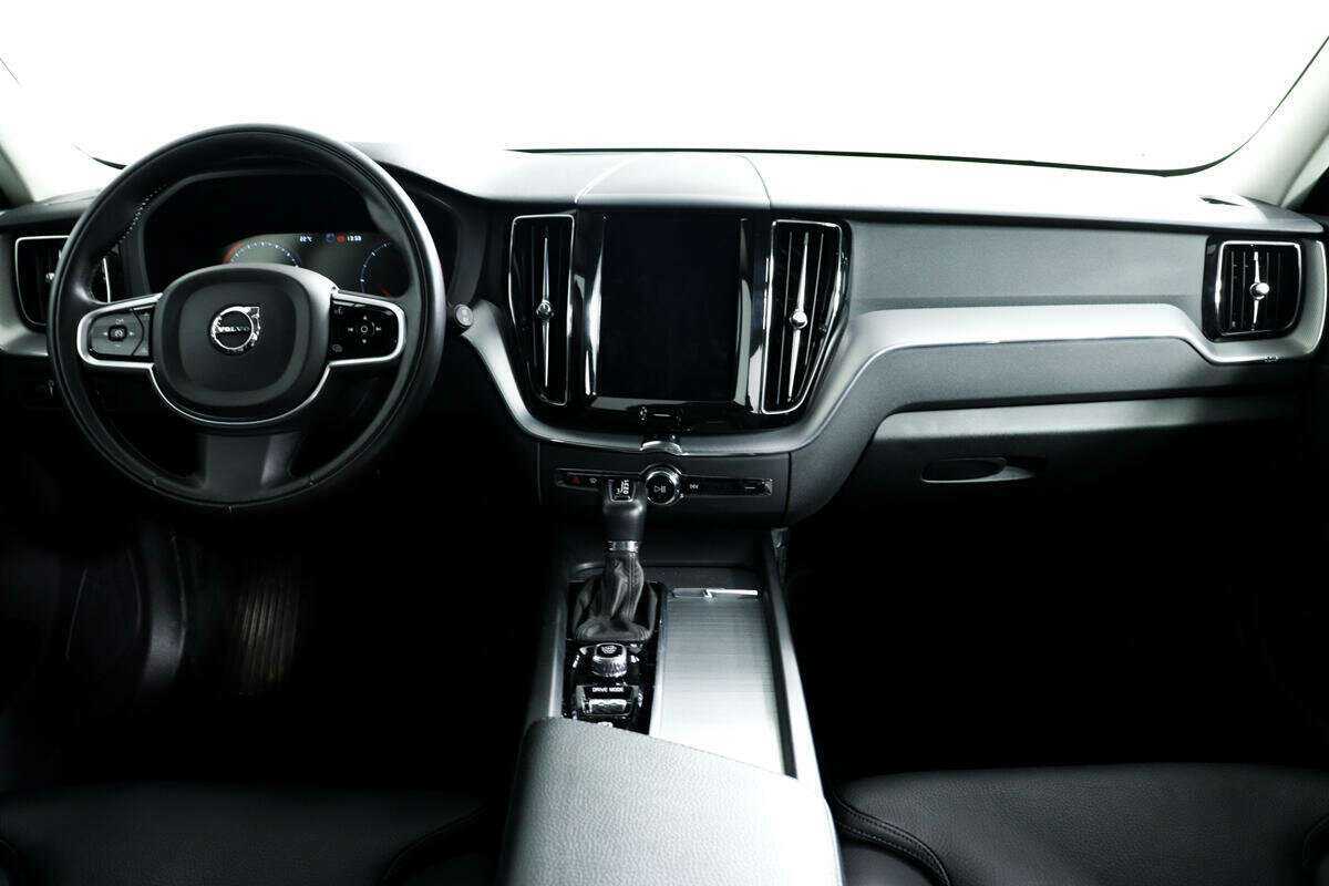 Volvo XC60 2018 года с пробегом. Фото: #10