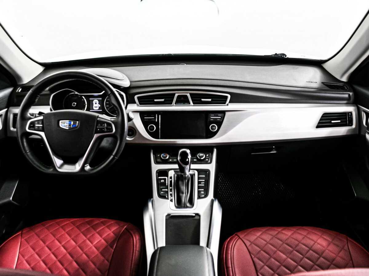 Geely Atlas 2018 года с пробегом. Фото: #10