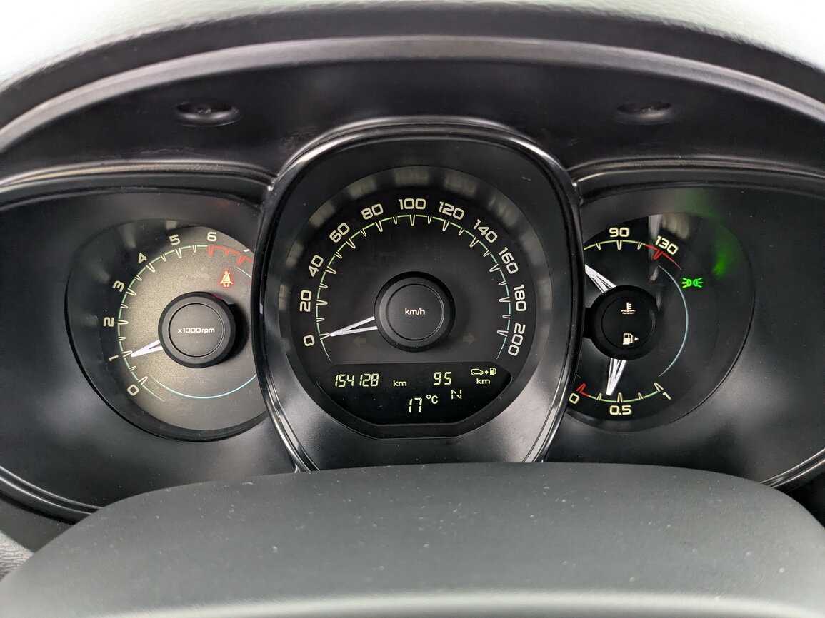 Lada (ВАЗ) Vesta 2016 года с пробегом. Фото: #13