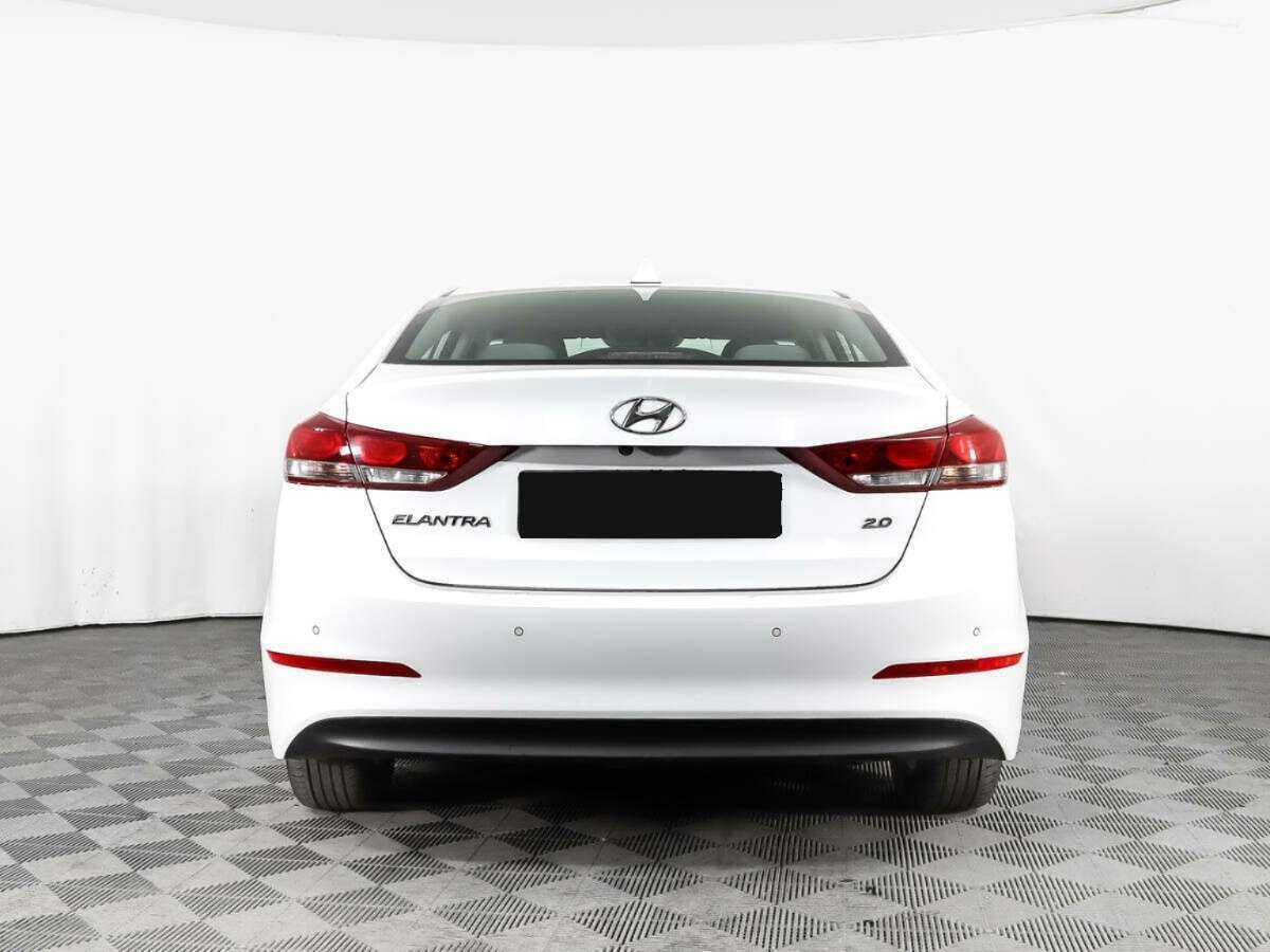 Hyundai Elantra 2017 года с пробегом. Фото: #5