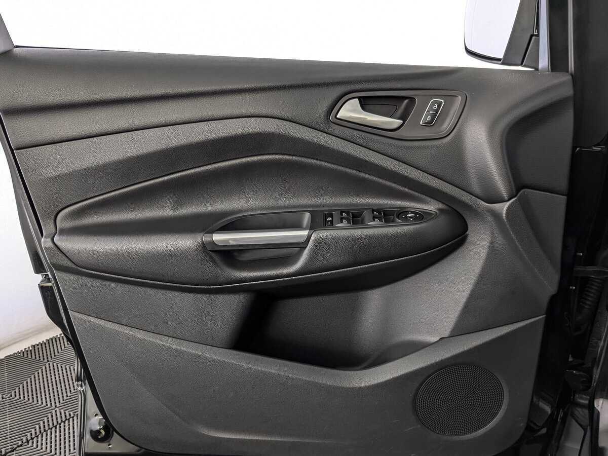 Ford Kuga 2014 года с пробегом. Фото: #13