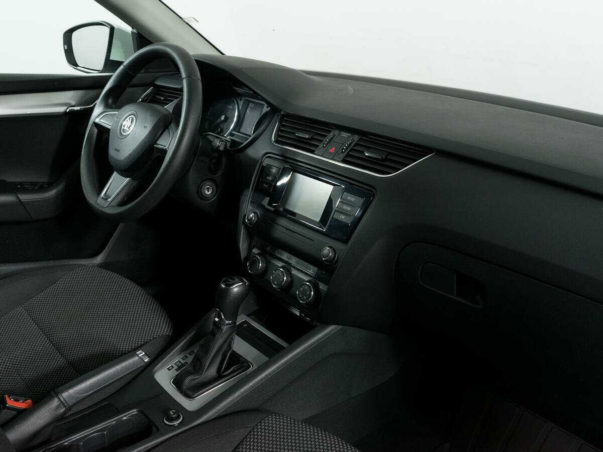 Skoda Octavia 2015 года с пробегом. Фото: #4