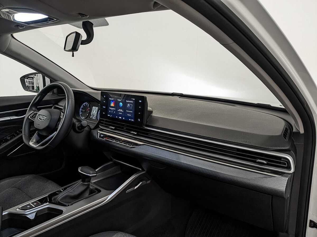 Geely Emgrand 2024 года с пробегом. Фото: #10