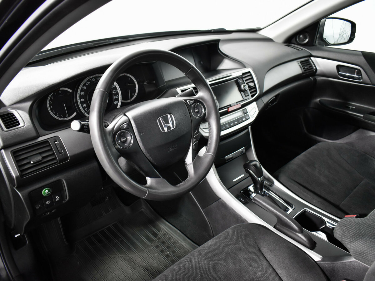 Honda Accord 2013 года с пробегом. Фото: #7