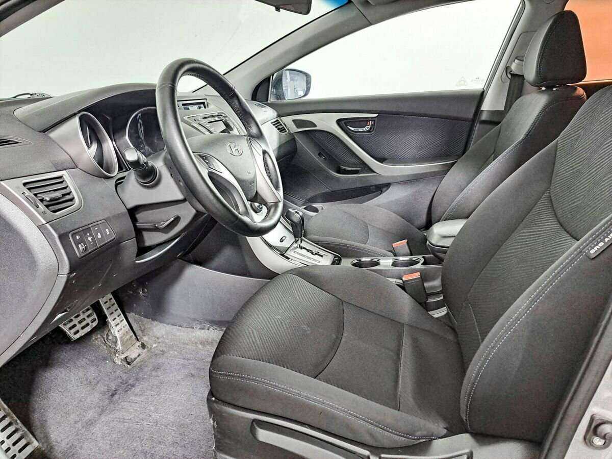 Hyundai Elantra 2013 года с пробегом. Фото: #13