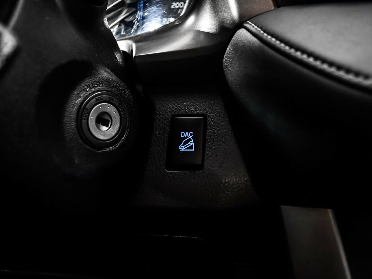 Toyota RAV4 2016 года с пробегом. Фото: #13