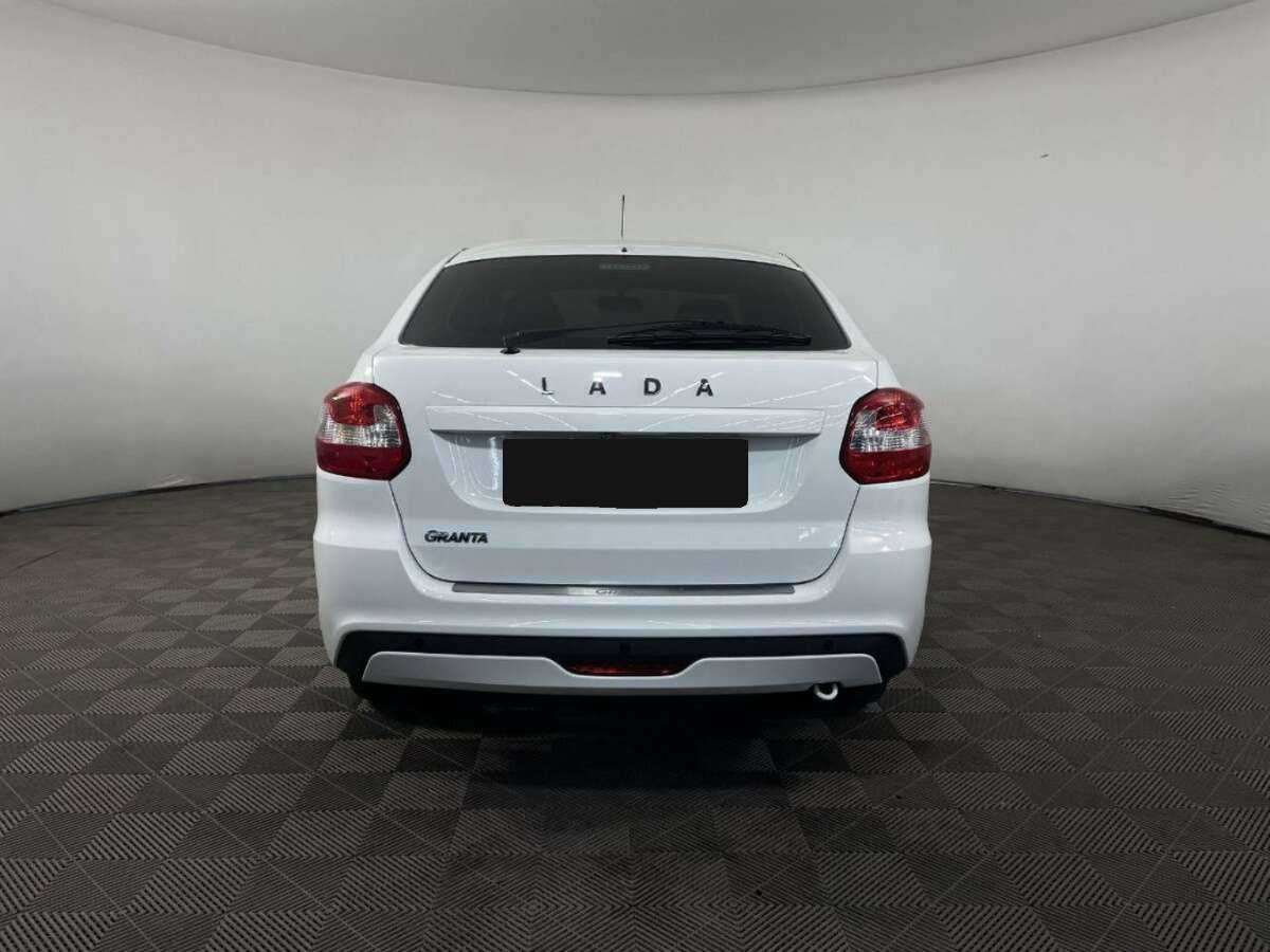 Lada (ВАЗ) Granta 2021 года с пробегом. Фото: #2