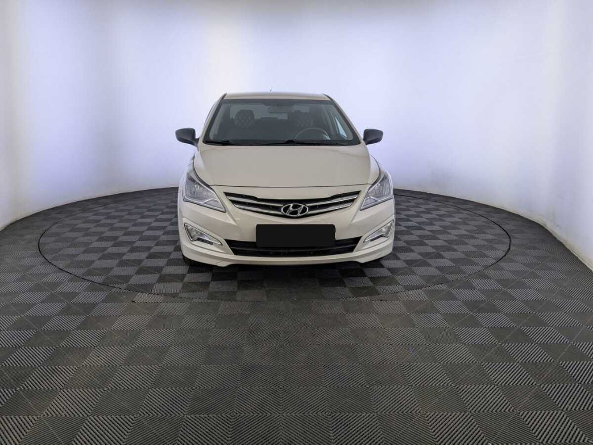 Hyundai Solaris 2015 года с пробегом. Фото: #1