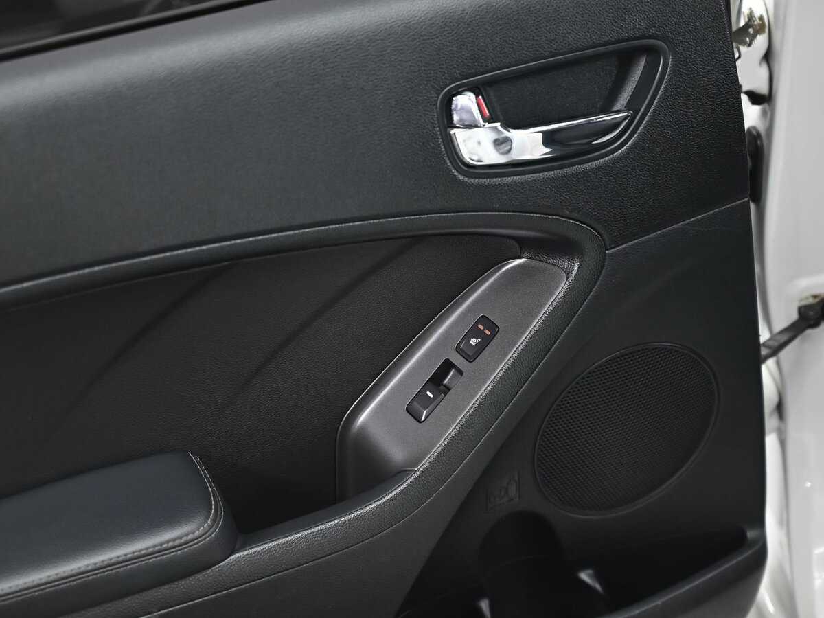 Kia Cerato 2013 года с пробегом. Фото: #6