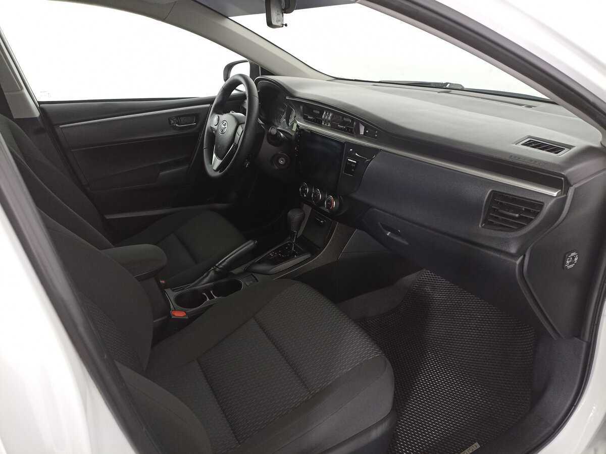 Toyota Corolla 2013 года с пробегом. Фото: #10