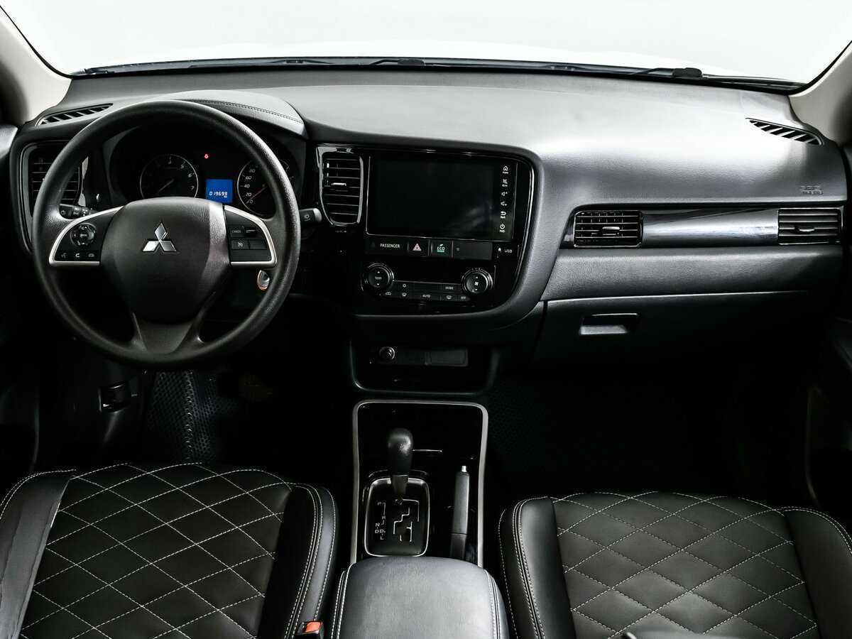 Mitsubishi Outlander 2022 года с пробегом. Фото: #10
