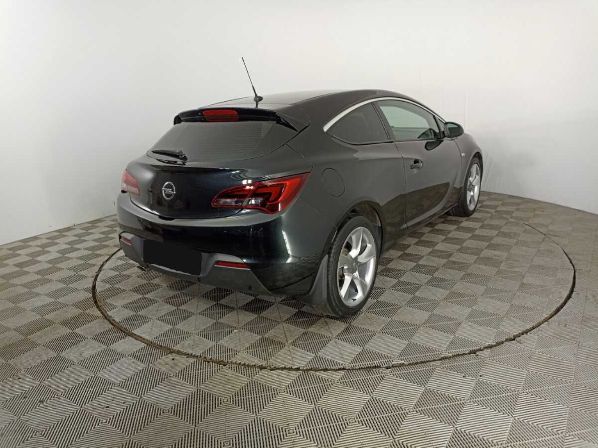 Opel Astra 2013 года с пробегом. Фото: #4