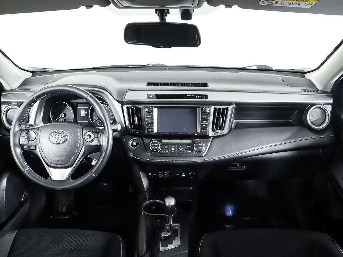Toyota RAV4 2018 года с пробегом. Фото: #10