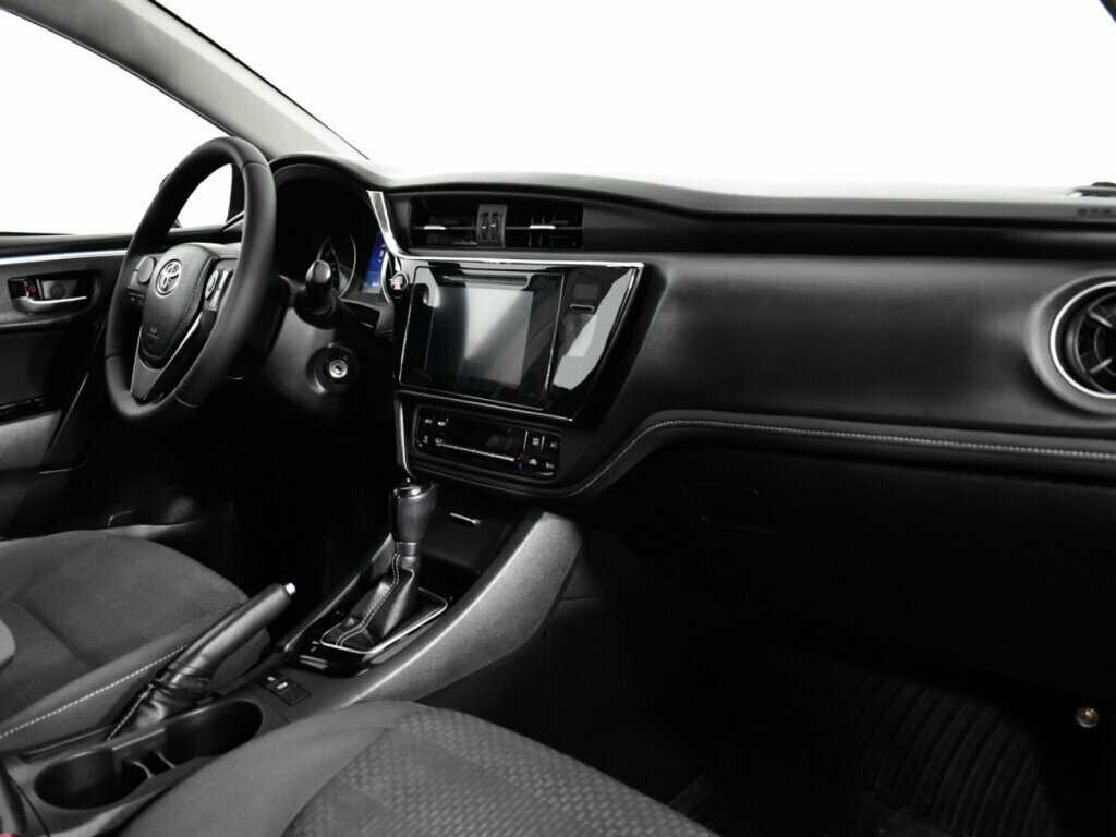 Toyota Corolla 2018 года с пробегом. Фото: #8