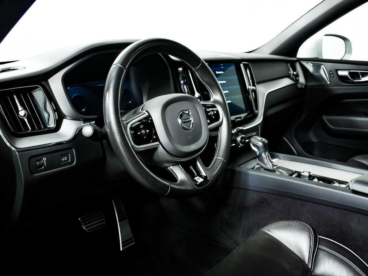 Volvo XC60 2019 года с пробегом. Фото: #12