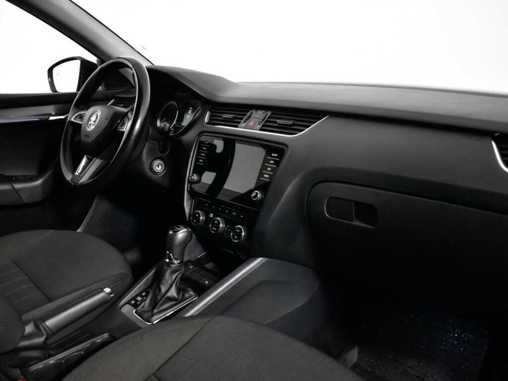 Skoda Octavia 2018 года с пробегом. Фото: #8