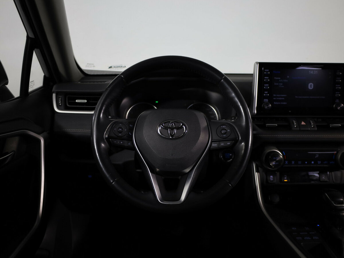 Toyota RAV4 2019 года с пробегом. Фото: #9