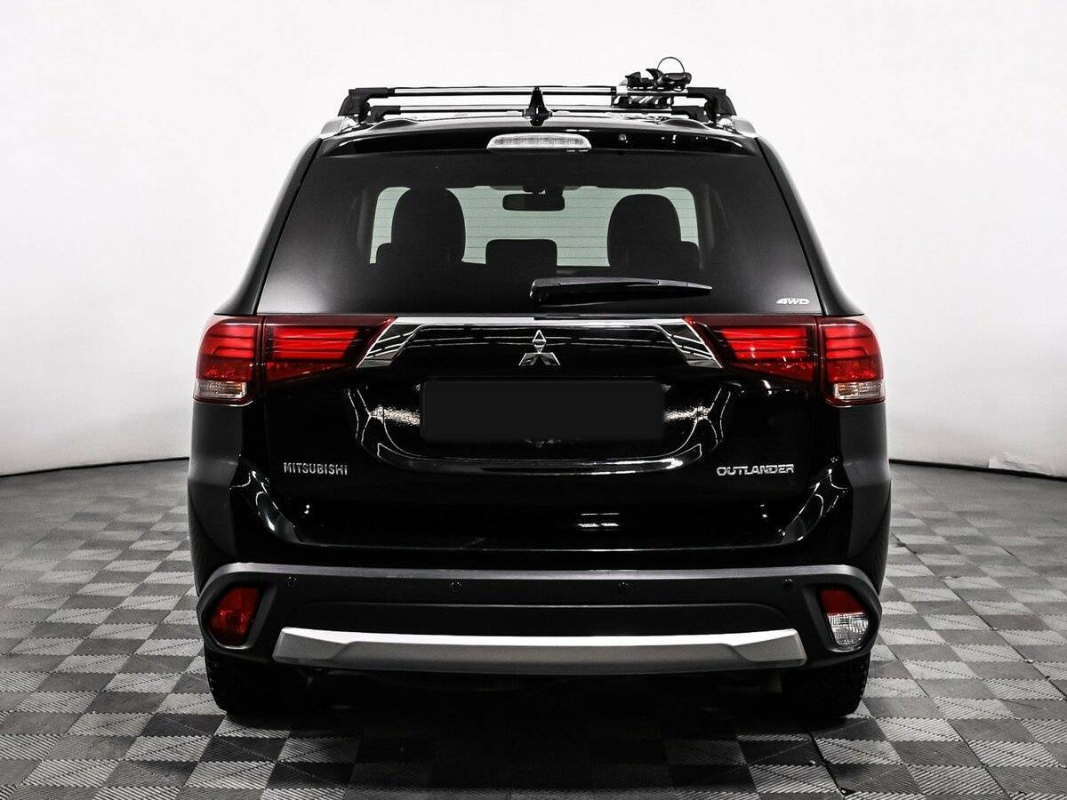 Mitsubishi Outlander 2018 года с пробегом. Фото: #5