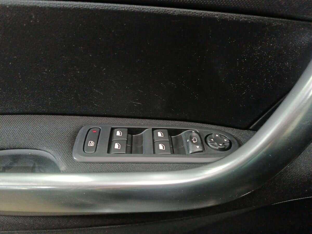 Peugeot 408 2018 года с пробегом. Фото: #13