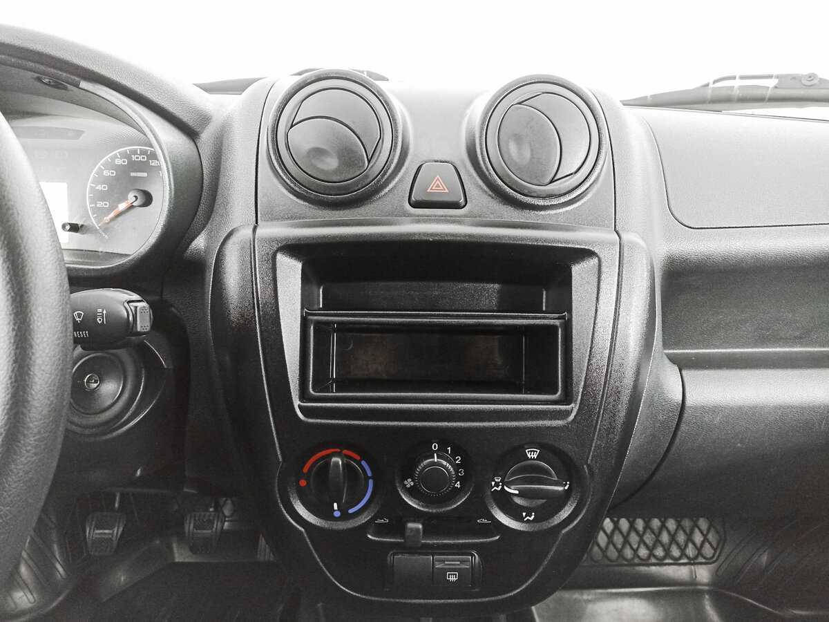 Lada (ВАЗ) Granta 2018 года с пробегом. Фото: #8