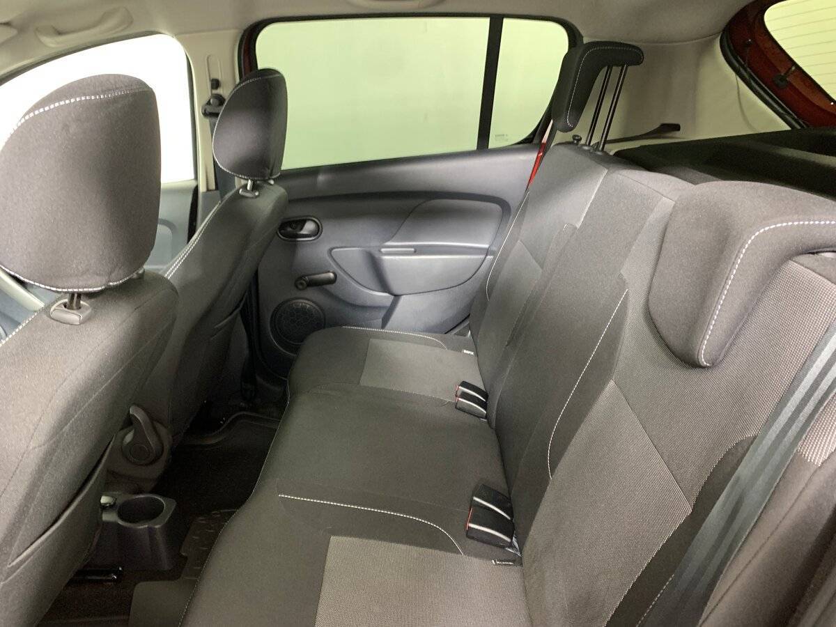 Renault Sandero 2021 года с пробегом. Фото: #17