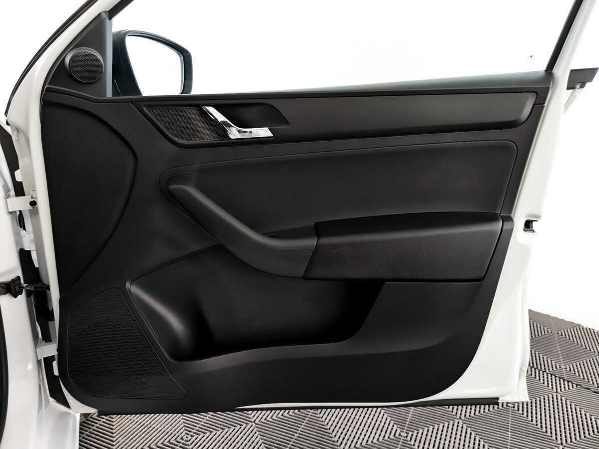 Skoda Rapid 2017 года с пробегом. Фото: #23