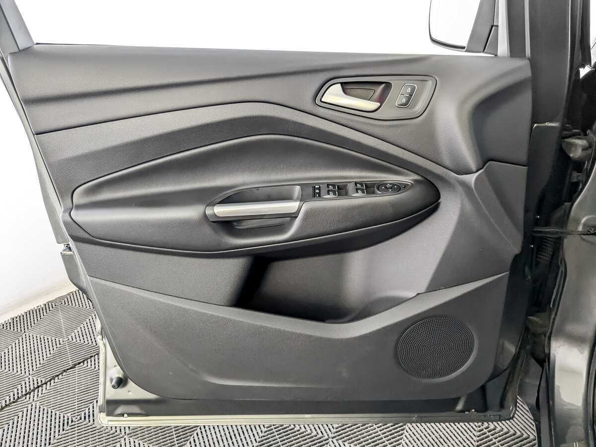 Ford Kuga 2017 года с пробегом. Фото: #14