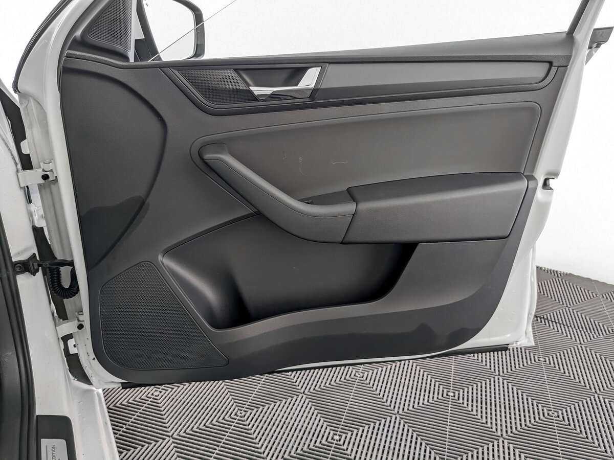 Skoda Rapid 2019 года с пробегом. Фото: #19