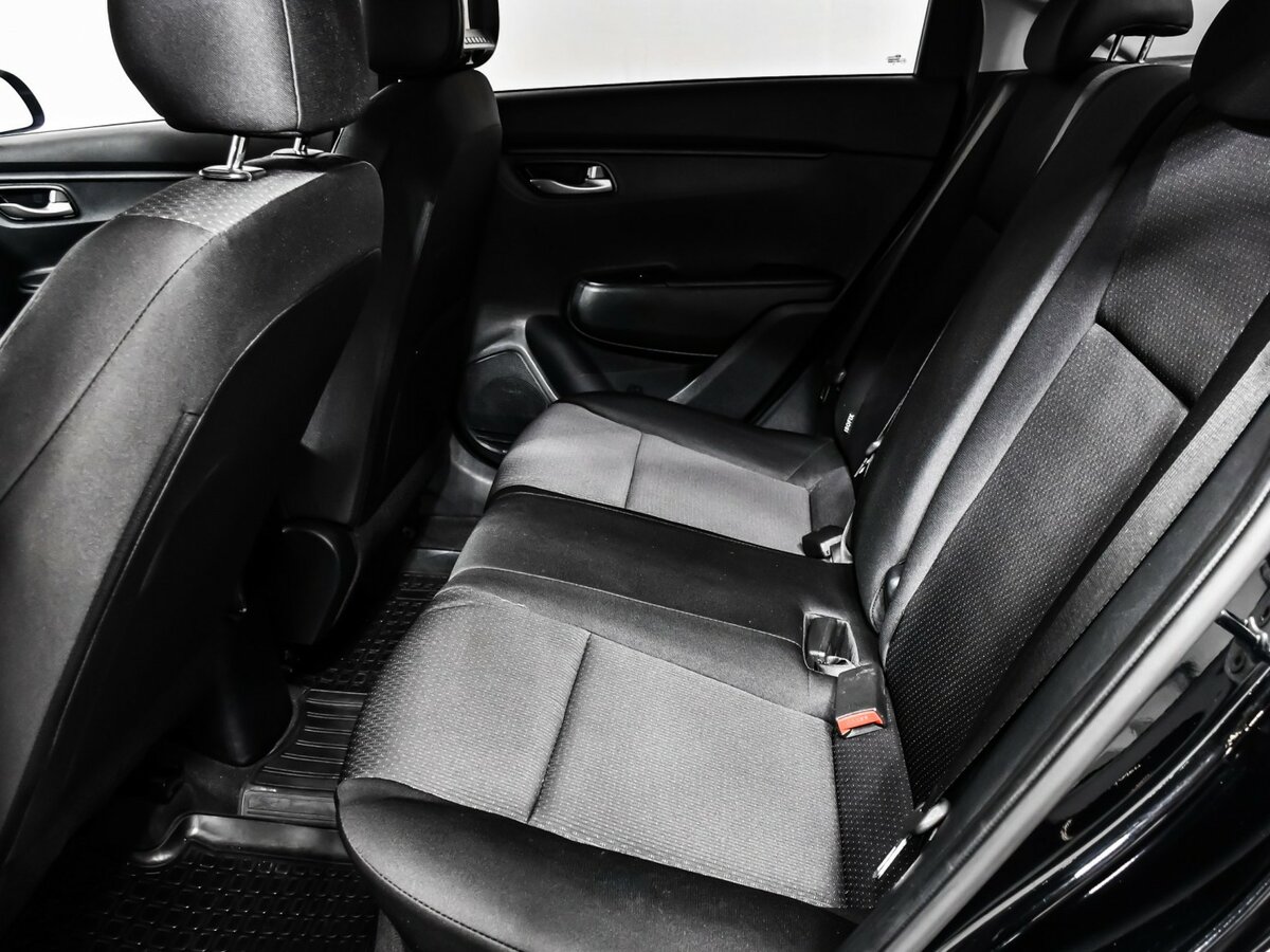 Kia Rio 2020 года с пробегом. Фото: #9