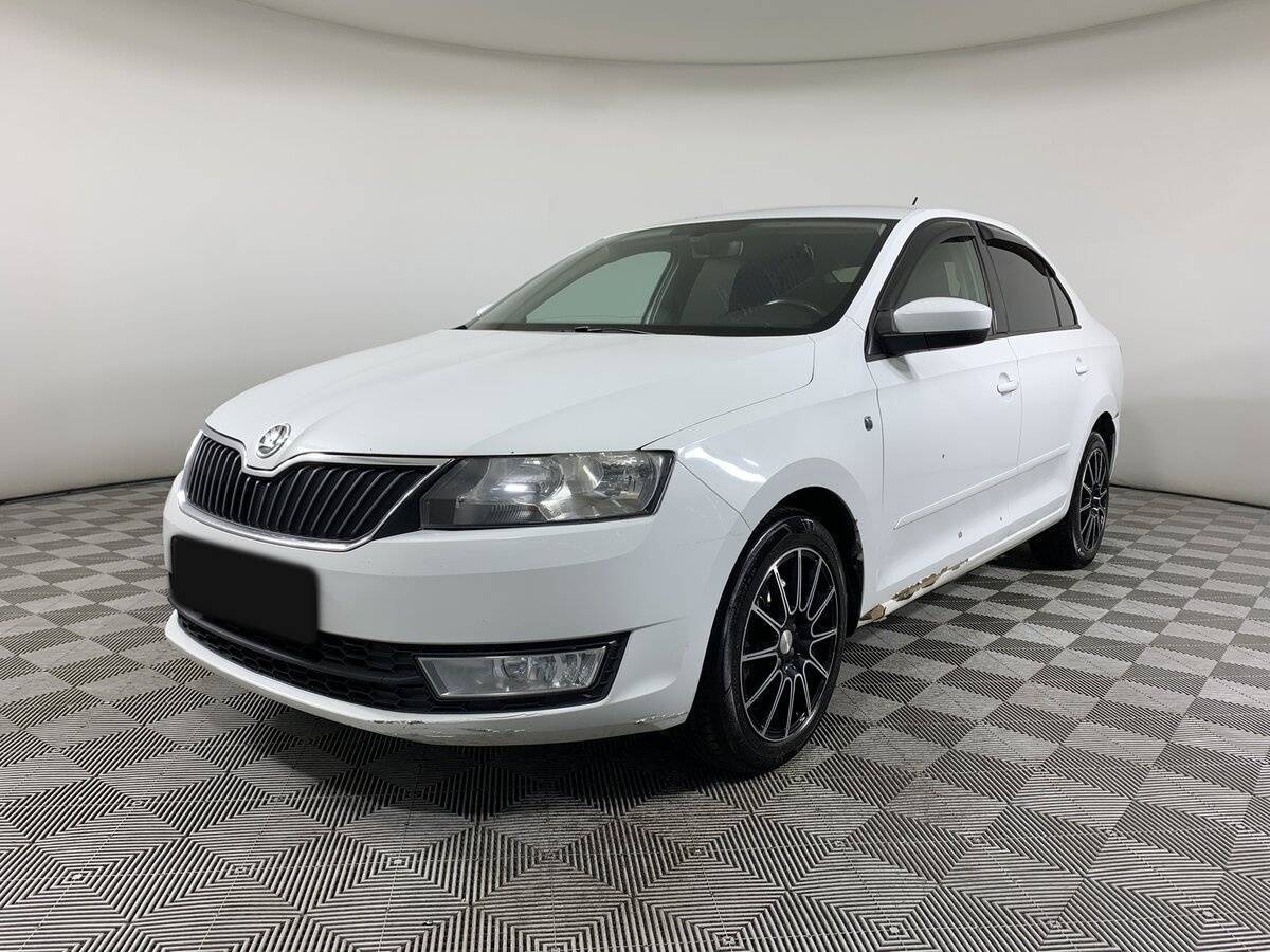 Skoda Rapid 2016 года с пробегом. Посмотреть фото